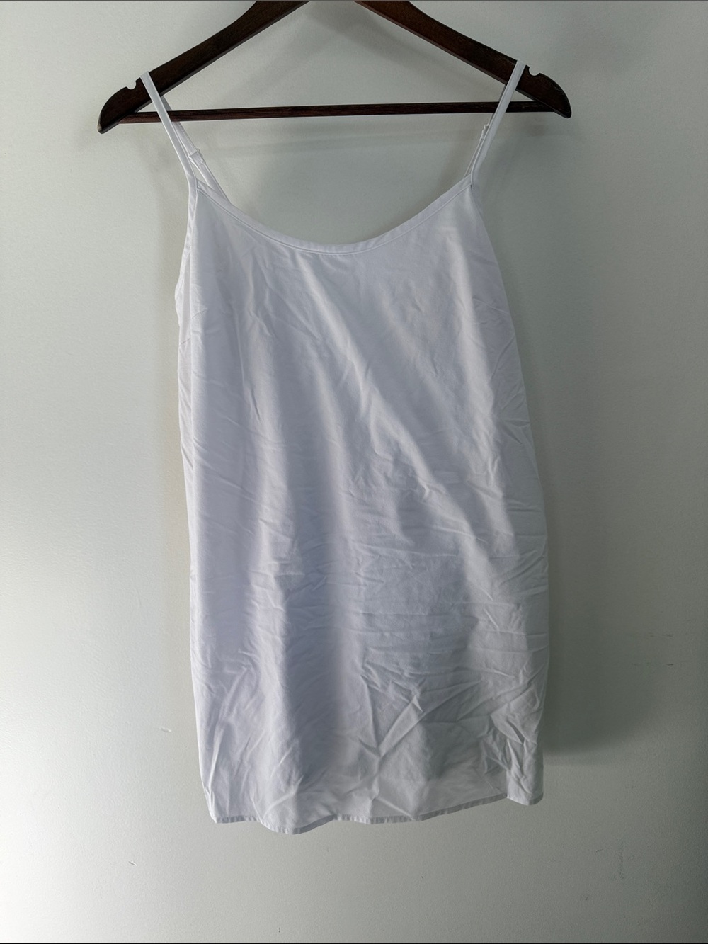 GAP fit White Athletic dress with Adjustable Straps and pockets